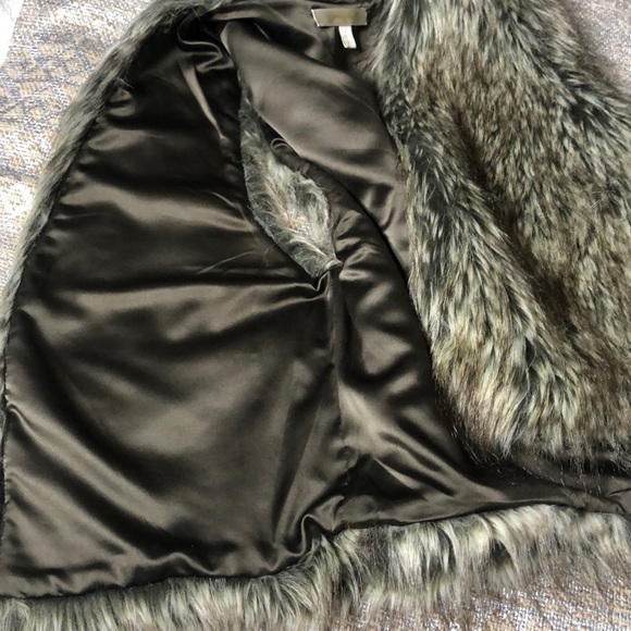 JENNY HAN FAUX FUR VEST WOMENS SIZE LARGE - Picture 5 of 13